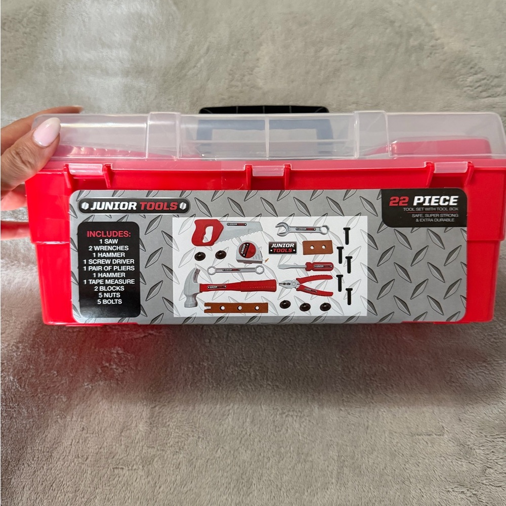 Junior Tools 22 Piece Tool Set new in box - Picture 2 of 3